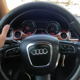 Audi A8 2008