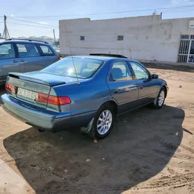 Toyota Camry 2001