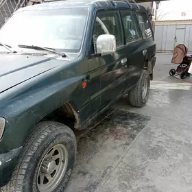 Mitsubishi Pajero 1999