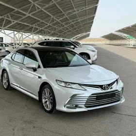 Toyota Camry 2023