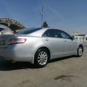 Toyota Camry 2011