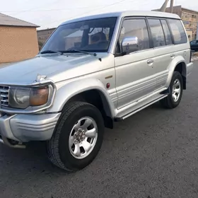 Mitsubishi Pajero 1994