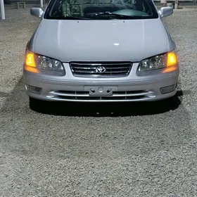 Toyota Camry 2000