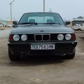 BMW 525 1988