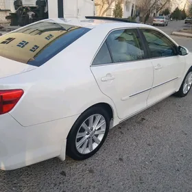 Toyota Camry 2013