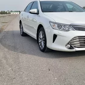 Toyota Camry 2016