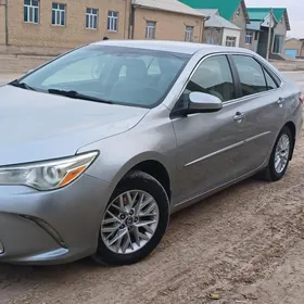 Toyota Camry 2016