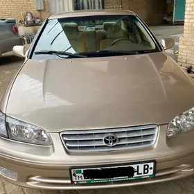 Toyota Camry 1999