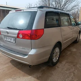 Toyota Sienna 2008