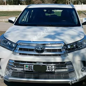 Toyota Highlander 2018