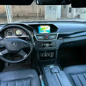 Mercedes-Benz E350 2011