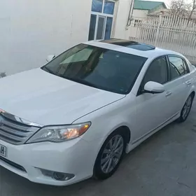 Toyota Avalon 2010