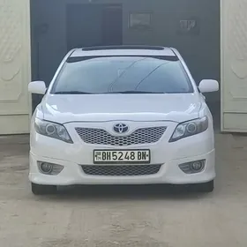 Toyota Camry 2011