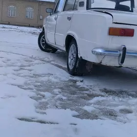 Lada 2104 1980