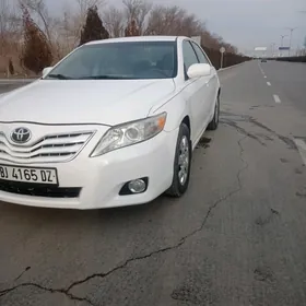 Toyota Camry 2011