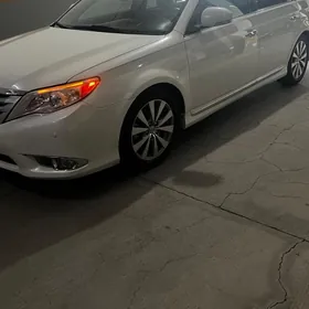 Toyota Avalon 2011