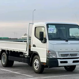 Mitsubishi Canter 2025