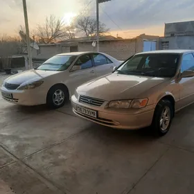 Toyota Camry 2001