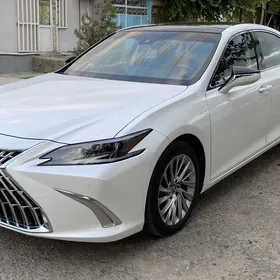 Lexus ES 350 2022