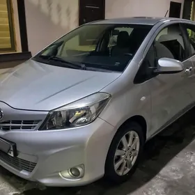 Toyota Yaris 2012