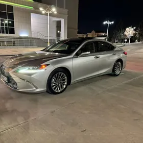 Lexus ES 350 2019