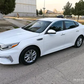 Kia Optima 2020