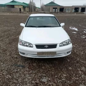 Toyota Camry 2000