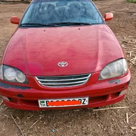 Toyota Avensis 1999