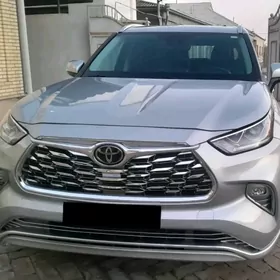 Toyota Highlander 2020