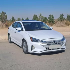 Hyundai Elantra 2020