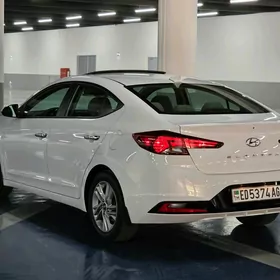 Hyundai Elantra 2020