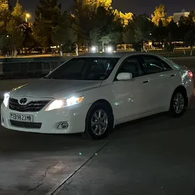 Toyota Camry 2010