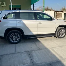 Toyota Highlander 2019