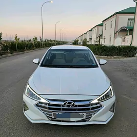 Hyundai Elantra 2019