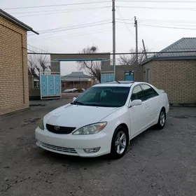 Toyota Camry 2004