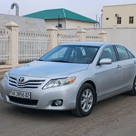 Toyota Camry 2010