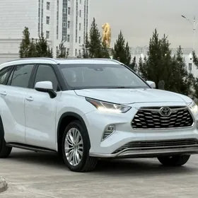 Toyota Highlander 2022