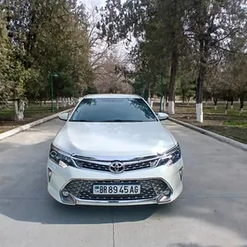 Toyota Camry 2017