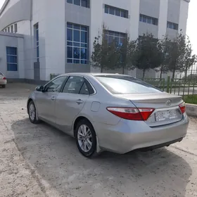 Toyota Camry 2015