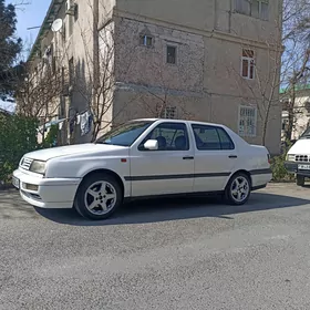 Volkswagen Golf 1992