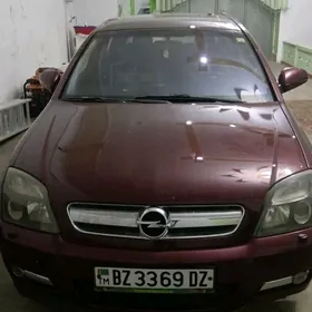 Opel Signum 2005