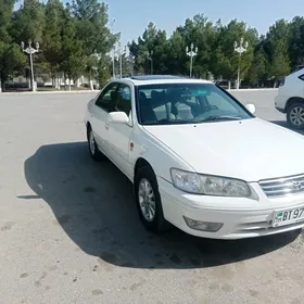 Toyota Camry 2000