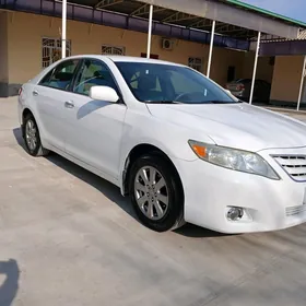 Toyota Camry 2011