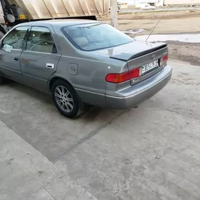 Toyota Camry 1997