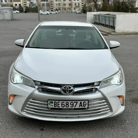 Toyota Camry 2017