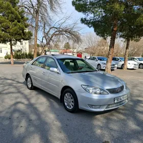 Toyota Camry 2004