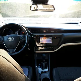 Toyota Corolla iM 2018