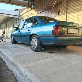 Opel Vectra 1992