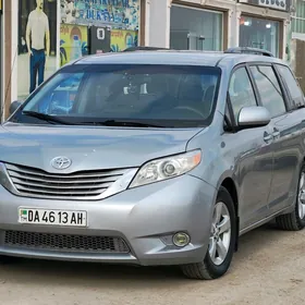 Toyota Sienna 2012