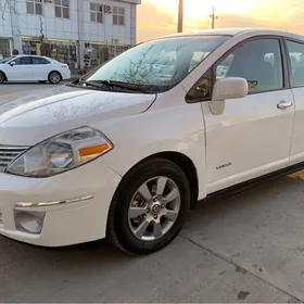 Nissan Versa 2008